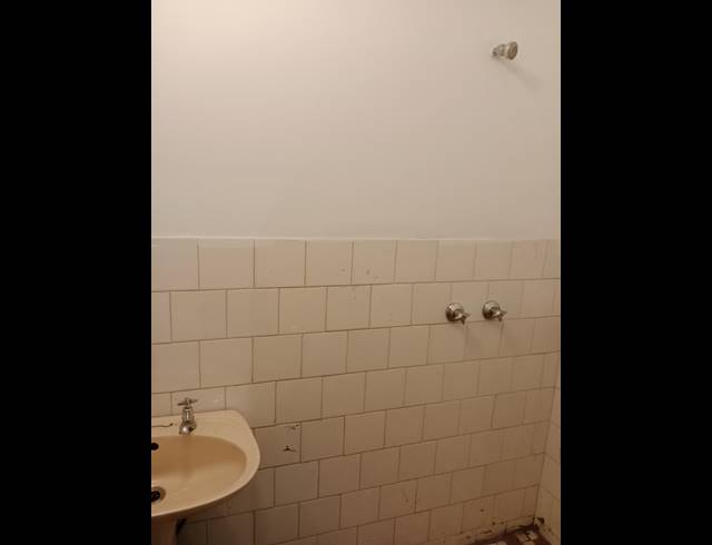 6 BEDROOM HOUSE FOR SALE IN NORTHDALE